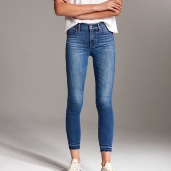 Denim Forum The Nico Mid Rise Skinny Crop - Picture 1 of 5